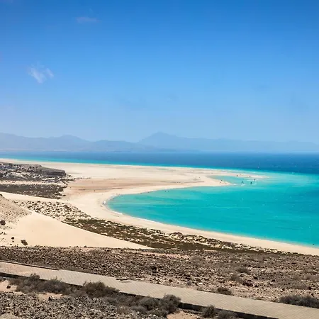 Home2book Vibrant Corralejo, Pool דירה קורלחו