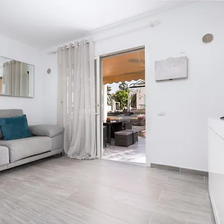 Home2book Vibrant Corralejo, Pool شقة كوراليهو
