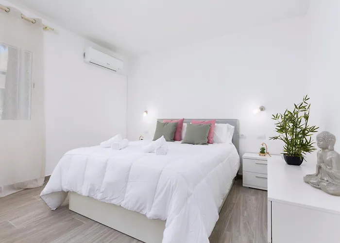 Home2book Vibrant Corralejo, Pool 公寓 *