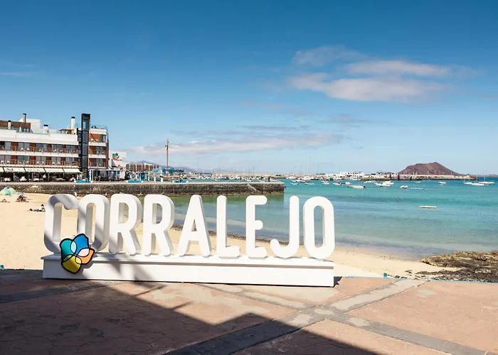 Home2book Vibrant Corralejo, Pool 公寓