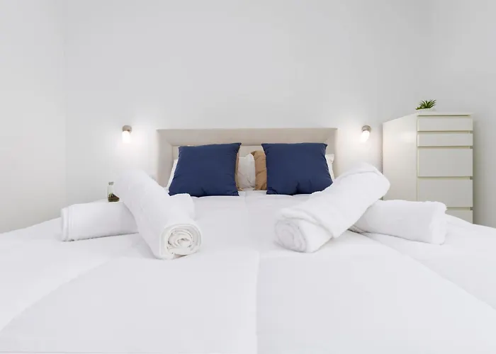 Home2book Vibrant Corralejo, Pool 公寓