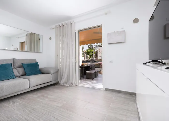 Home2book Vibrant Corralejo, Pool 公寓 科拉雷侯
