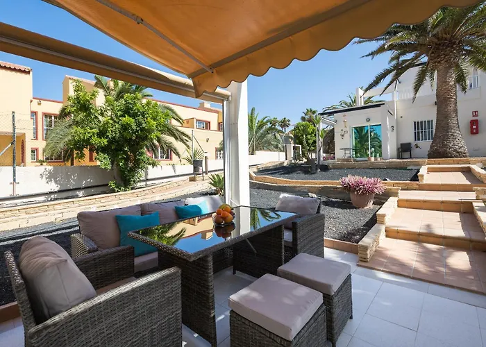Home2book Vibrant Corralejo, Pool * 科拉雷侯